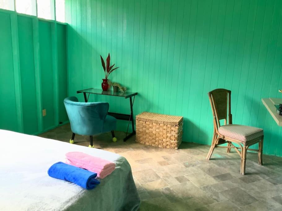 Simple Rustic Studio Deluxe Bed In Tropical Fruits Garden 호텔 Mountain View 외부 사진
